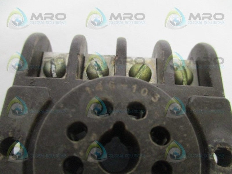 AMPHENOL 146-103 RELAY SOCKET  UNMP