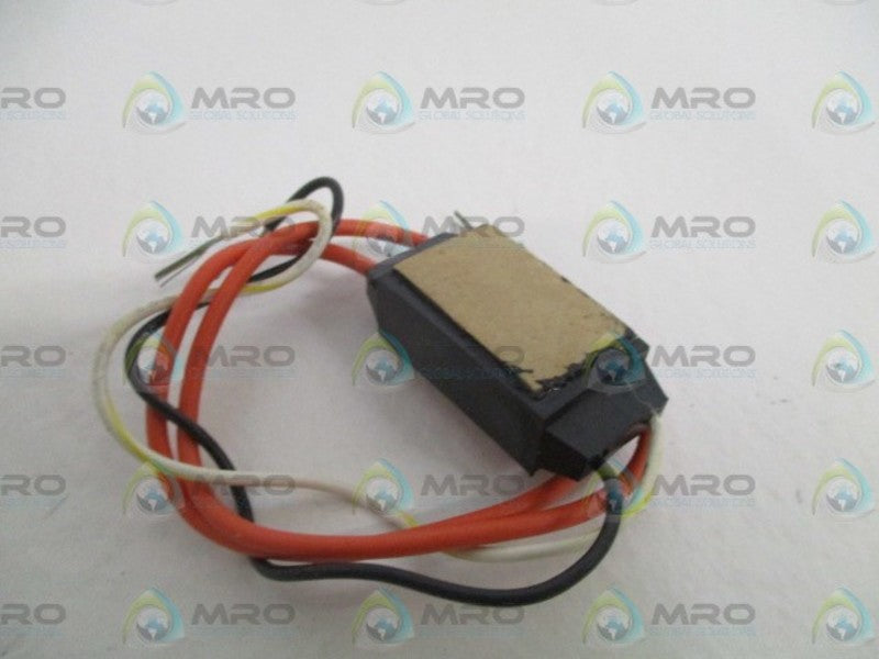 RED LION CONTROLS VCMB0000 VOLTAGE CONVERTER MODULE NSNP