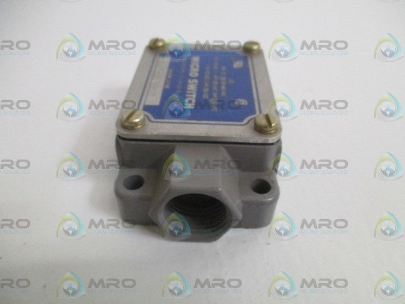 MICRO SWITCH BAF1-2RN18-LH LIMIT SWITCH (GRAY)(AS PICTURED) UNMP