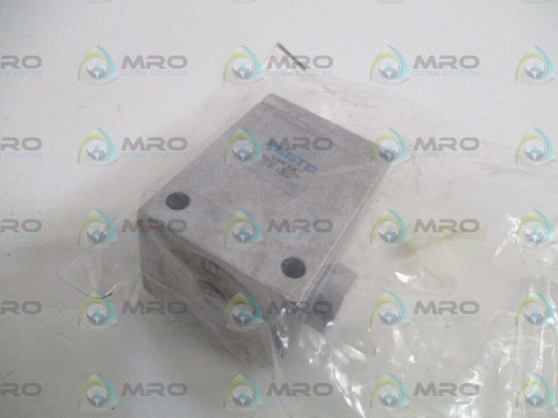FESTO VAK-1/4 VACUUM GENERATOR  NSMP