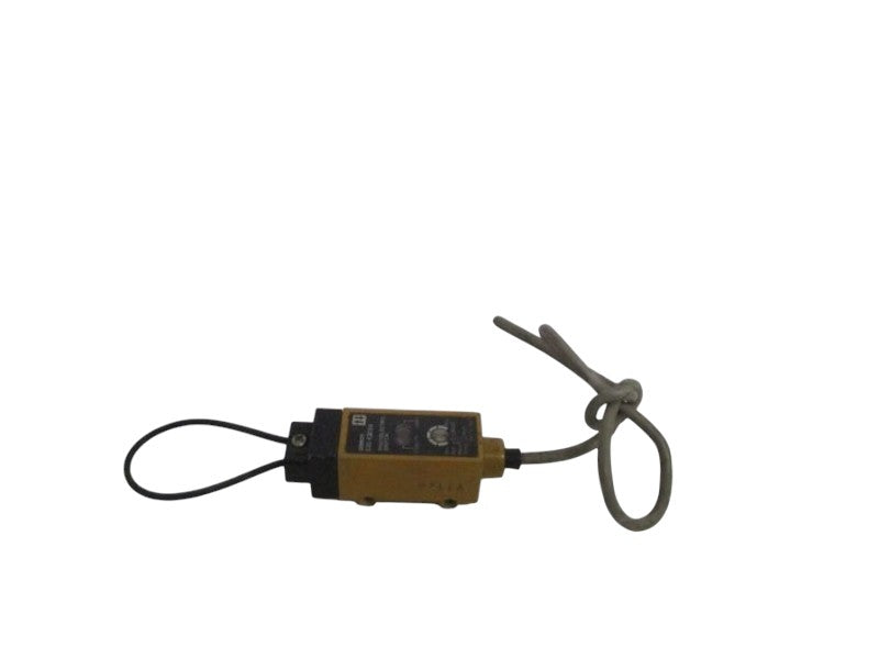 OMRON E3S-X3CE4 UNMP