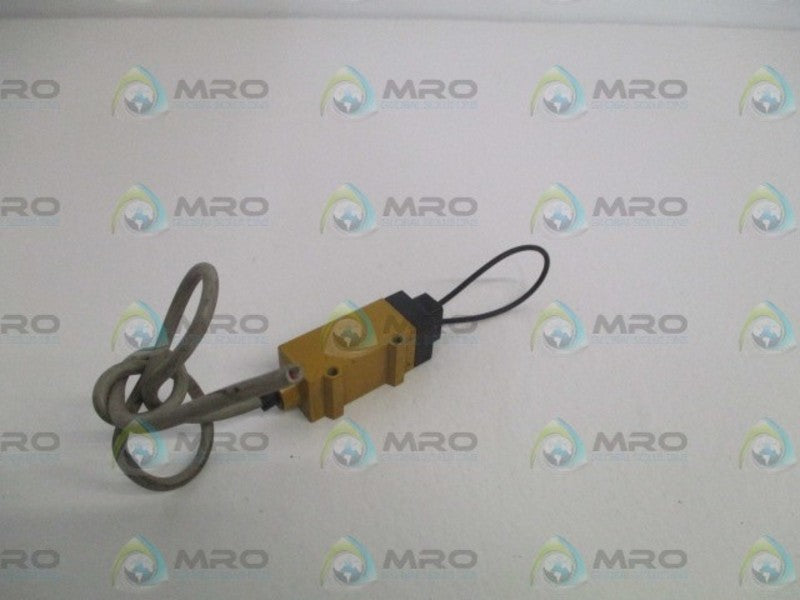OMRON E3S-X3CE4 UNMP
