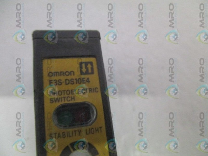 OMRON E3S-DS10E4 PHOTOELECTRIC SWITCH UNMP