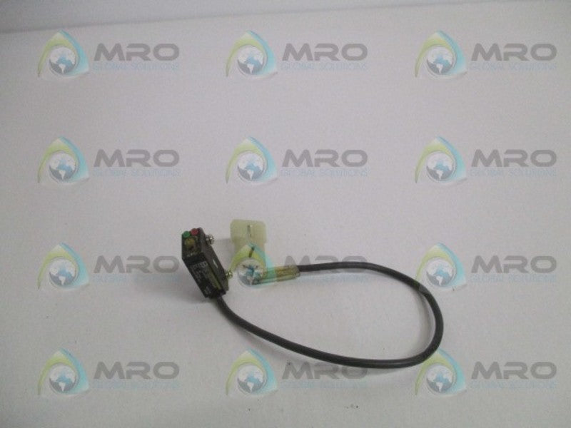 OMRON E3V-DS70C43S PHOTOELECTRIC SENSOR SWITCH UNMP