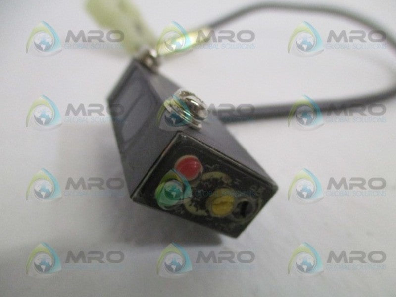 OMRON E3V-DS70C43S PHOTOELECTRIC SENSOR SWITCH UNMP