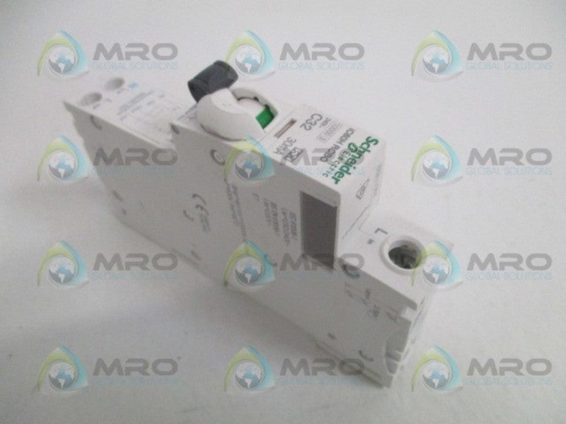 SCHNEIDER iC60H-C32 CIRCUIT BREAKER 32A UNMP