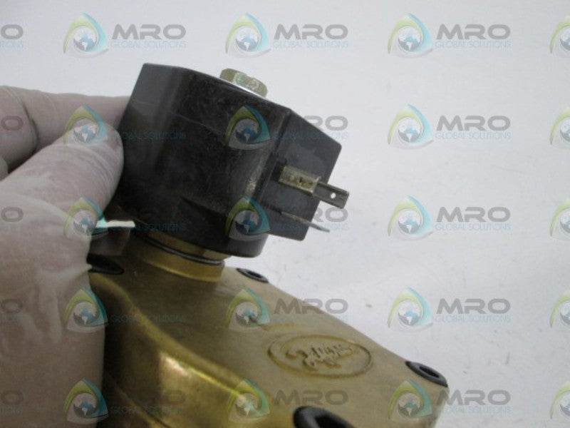 SNAP-TITE VALVE 1-1/2" C6242BAB (AS PIC MISSING CONNECTOR ON TOP) NSNP