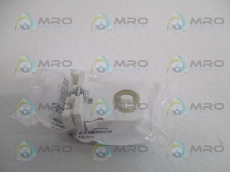 TRADE SELECT RL325 FLOURESCENT LAMPHOLDER 660W 600V NSMP