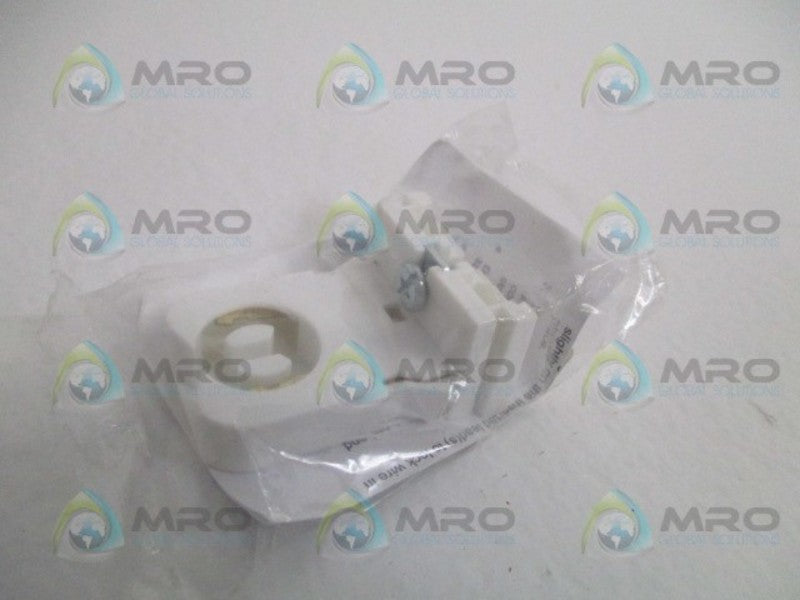 TRADE SELECT RL325 FLOURESCENT LAMPHOLDER 660W 600V NSMP