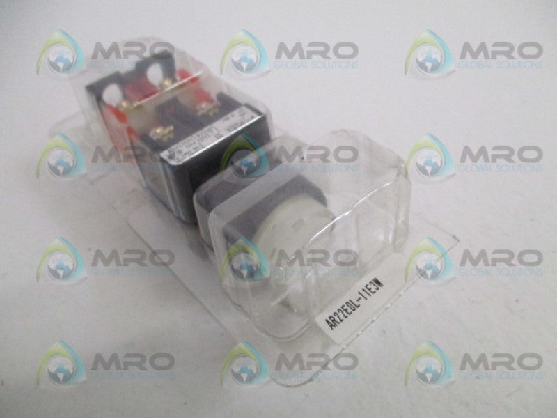 FUJI ELECTRIC AR22E0L-11E3W WHITE PUSHBUTTON SWITCH NSMP