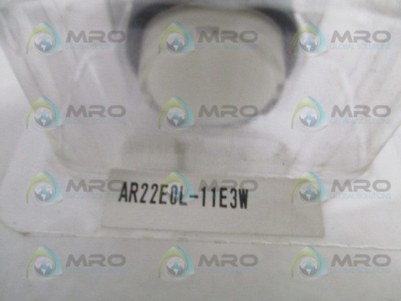 FUJI ELECTRIC AR22E0L-11E3W WHITE PUSHBUTTON SWITCH NSMP