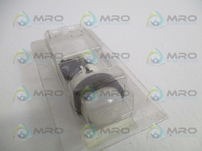 FUJI ELECTRIC DR22D0L-E3W WHITE DOMED PILOT LIGHT NSMP