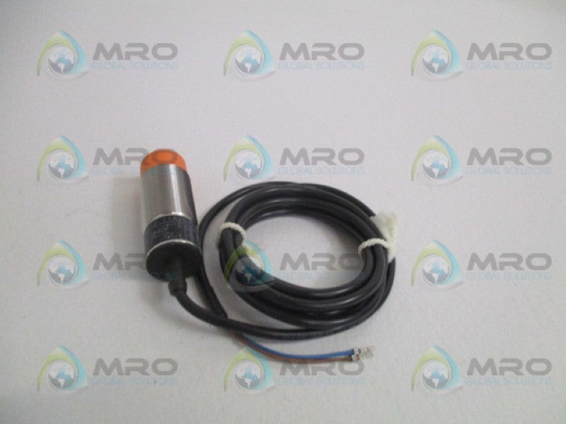 IFM EFECTOR II0012 INDUCTIVE SENSOR NSMP