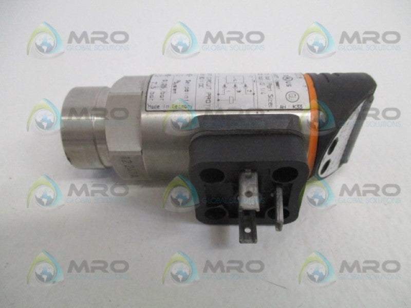 IFM EFECTOR PB5003 PRESSURE SENSOR UNMP