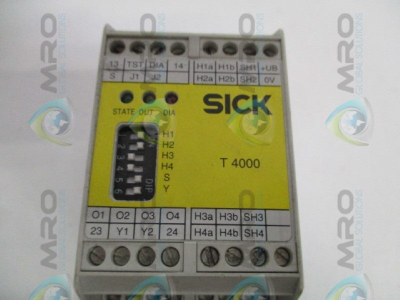 SICK T4000-1RCA04 SAFETY RELAY UNMP