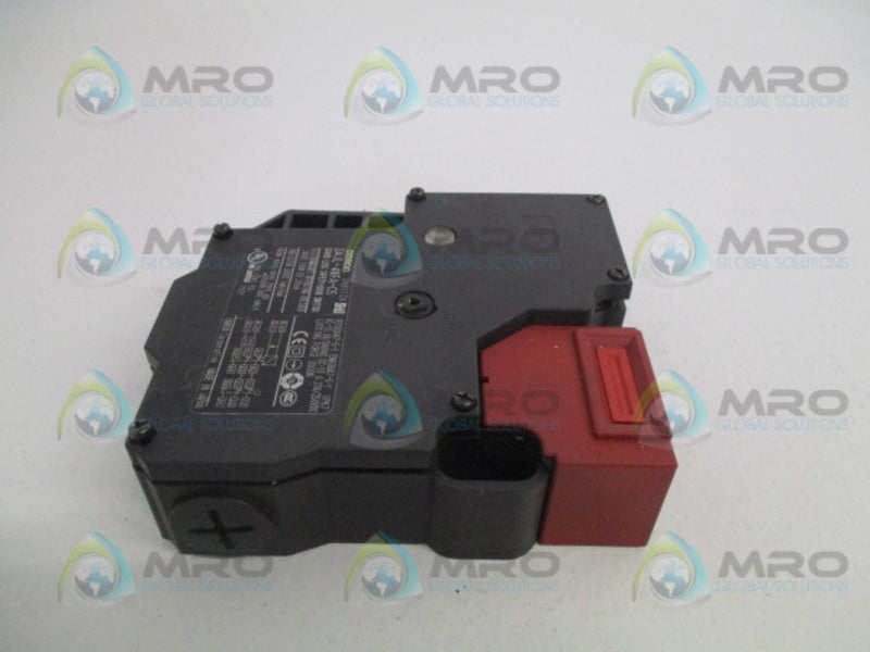 OMRON D4JL-4NFA-C5 GUARD LOCK SAFETY-DOOR SWITCH UNMP