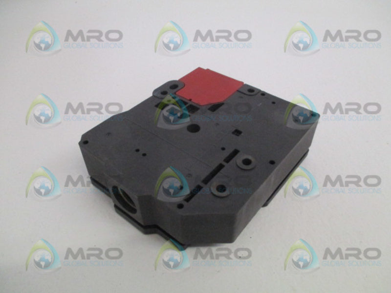 OMRON D4JL-4NFA-C5 GUARD LOCK SAFETY-DOOR SWITCH UNMP