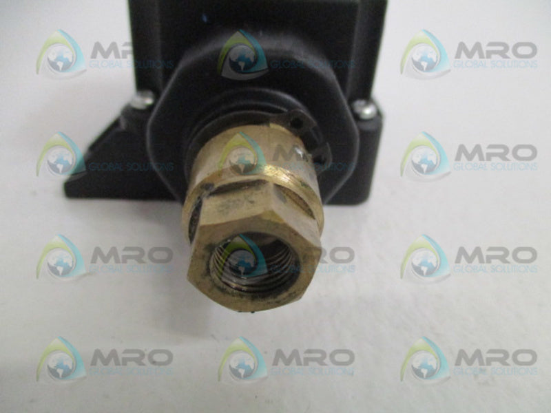 SKF DS-W8-4 PRESSURE SWITCH UNMP