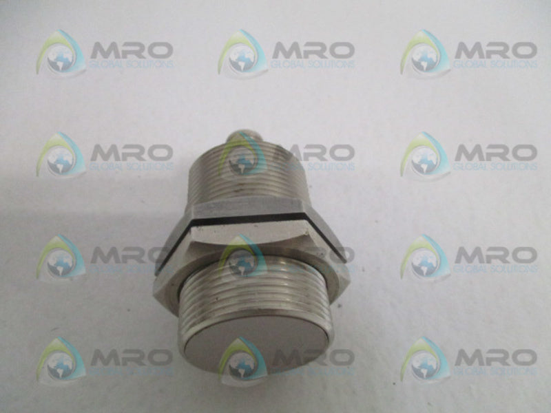 OMRON E2E-X10D1-M1G PROXIMITY SWITCH (MISING ACCESSORIES) NSNP