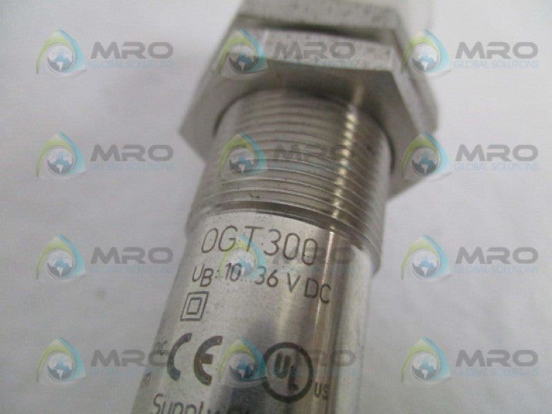 IFM EFECTOR OGT300 PHOTOELECTRIC SENSOR *NEW NO BOX*