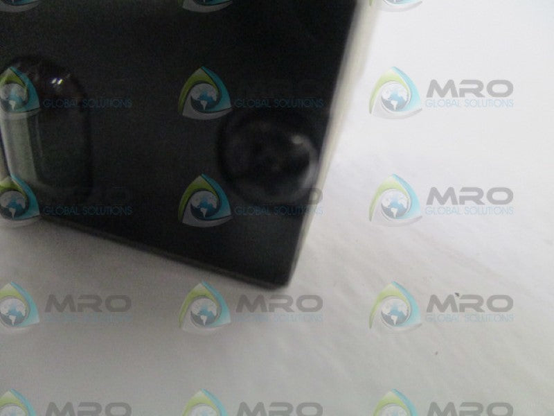 OMRON E3S-CT61-D-M1J PHOTOELECTRIC SENSOR UNMP