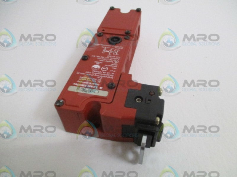 LEUZE L30-F7CS INTERLOCK SWITCH UNMP