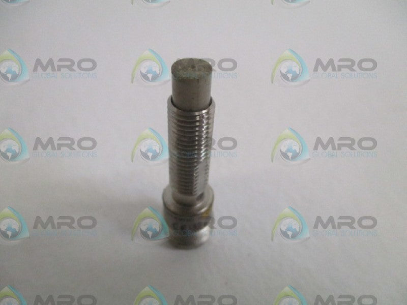 OMRON E2E-X4MD1-M1G UNMP