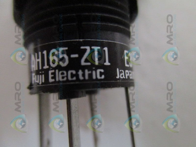 FUJI ELECTRIC AH165-ZT1GE3 GREEN INDICATOR PUSHBUTTON UNMP