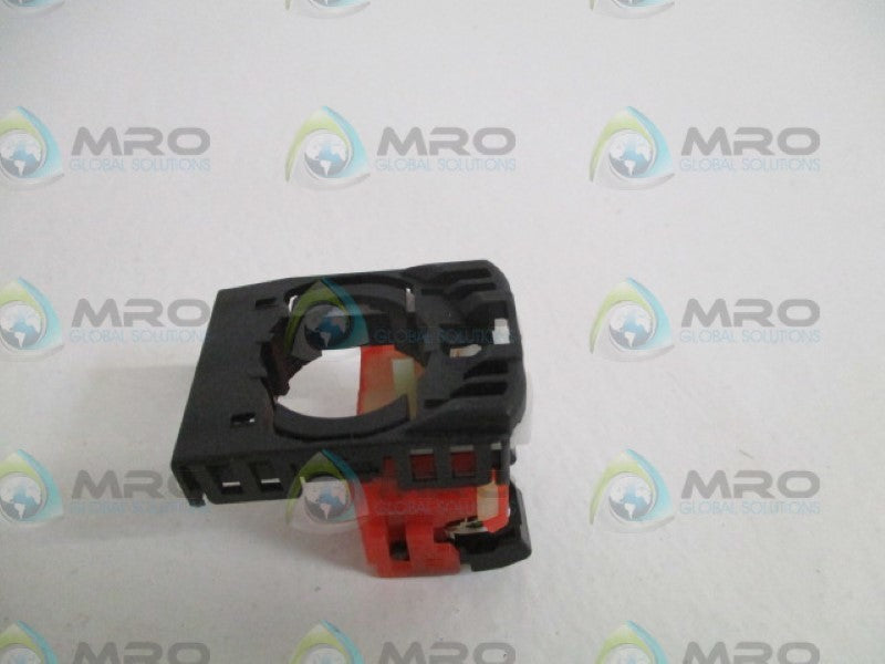 FUJI ELECTRIC AR22E0R PUSHBUTTON BODY (AS PICTURED) UNMP