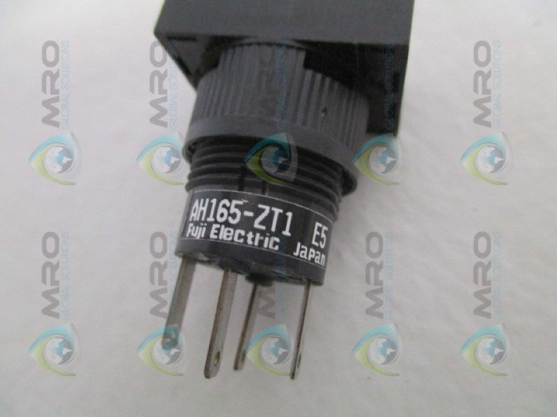 FUJI ELECTRIC AH165-ZT1WE5 WHITE INDICATOR PUSHBUTTON UNMP