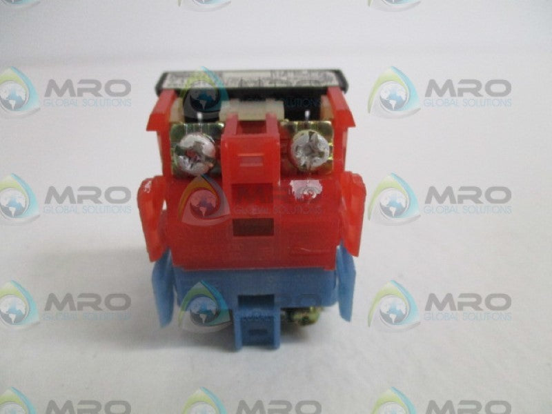 FUJI ELECTRIC AR22V2R PUSHBUTTON BODY (AS PICTURED) UNMP