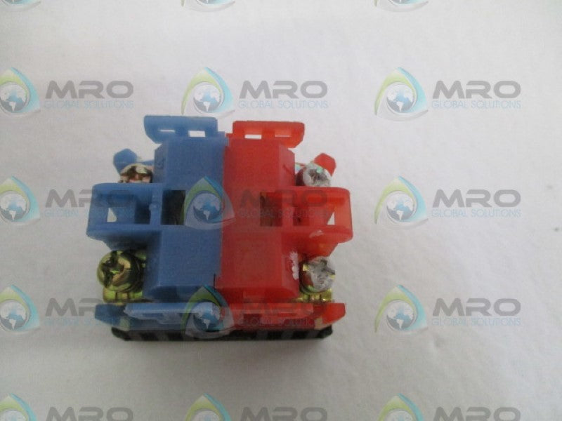 FUJI ELECTRIC AR22V2R PUSHBUTTON BODY (AS PICTURED) UNMP
