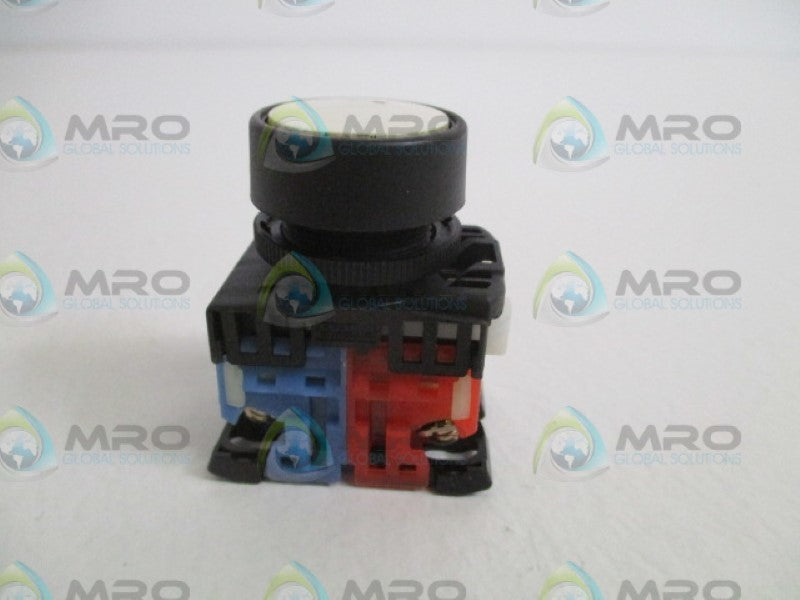 FUJI ELECTRIC AR22JR-2B WHITE PUSHBUTTON SWITCH (AS PICTURED) NSNP