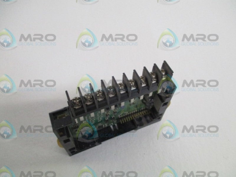 OMRON EJ1C-EDUA-NFLK TEMPERATURE CONTROLLER END UNIT UNMP