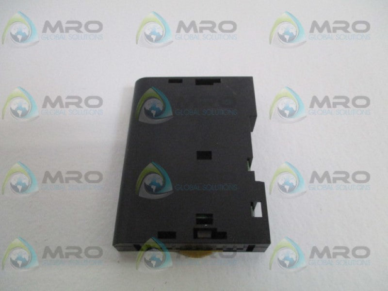 OMRON CJ1W-TER01 END PLATE UNIT UNMP