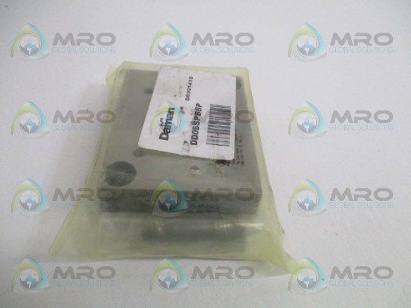 DAMAN DD05SPB8P MANIFOLD VALVE SUBPLATE * NEW IN FACTORY BAG *