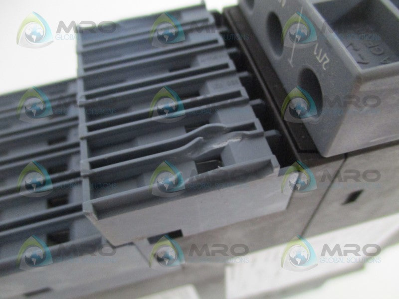 SIEMENS 3RA6120-1CP32 MOTOR STARTER (AS PICTURED) NSNP