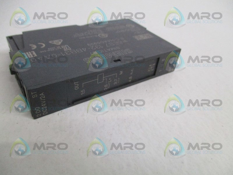 SIEMENS SIMATIC S7 6ES7132-4BB31-0AA0 OUTPUT MODULE (AS PICTURED) NSNP