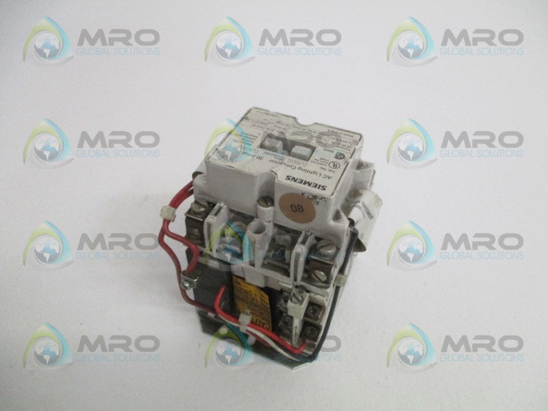 SIEMENS CLM0C02 AC LIGHTING CONTACTOR (AS PICTURED) UNMP