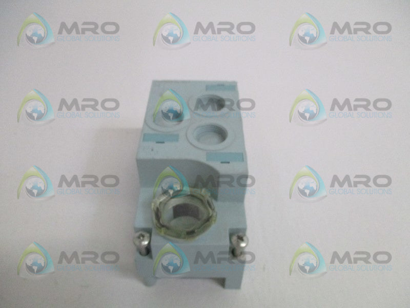 SIEMENS SIMATIC S7 6ES7194-4AC00-0AA0 CONNECTION MODULE NSNP