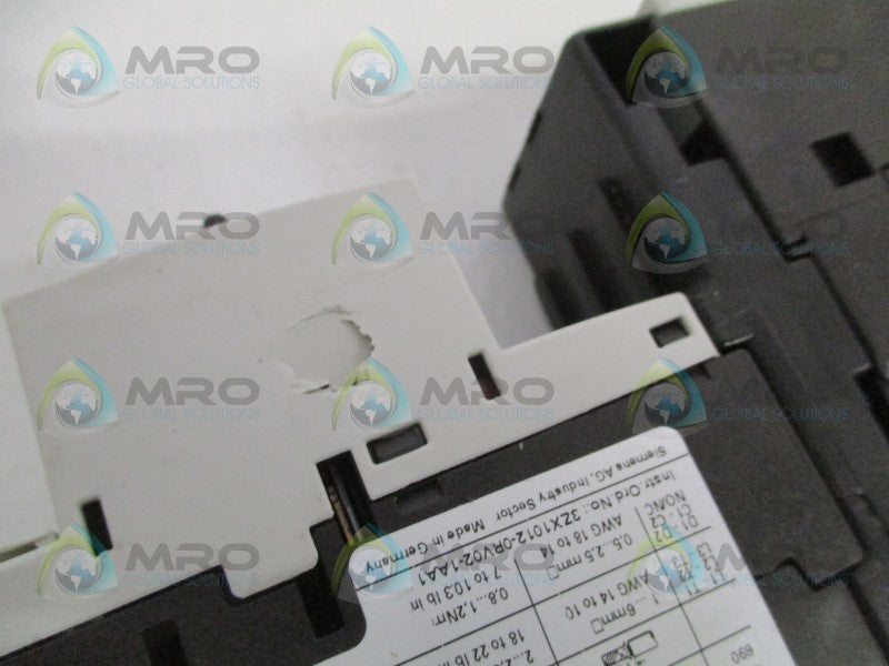 SIEMENS 3RA11204BD260BB4 COMBINATION STARTER (AS PICTURED) NSNP