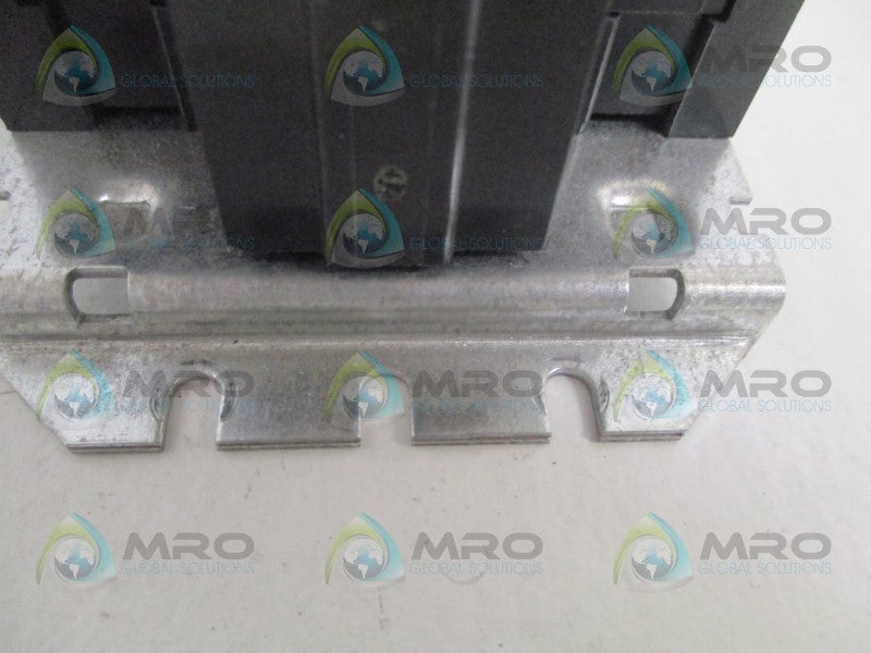 SIEMENS CLM0C04120 AC LIGHTING CONTACTOR UNMP