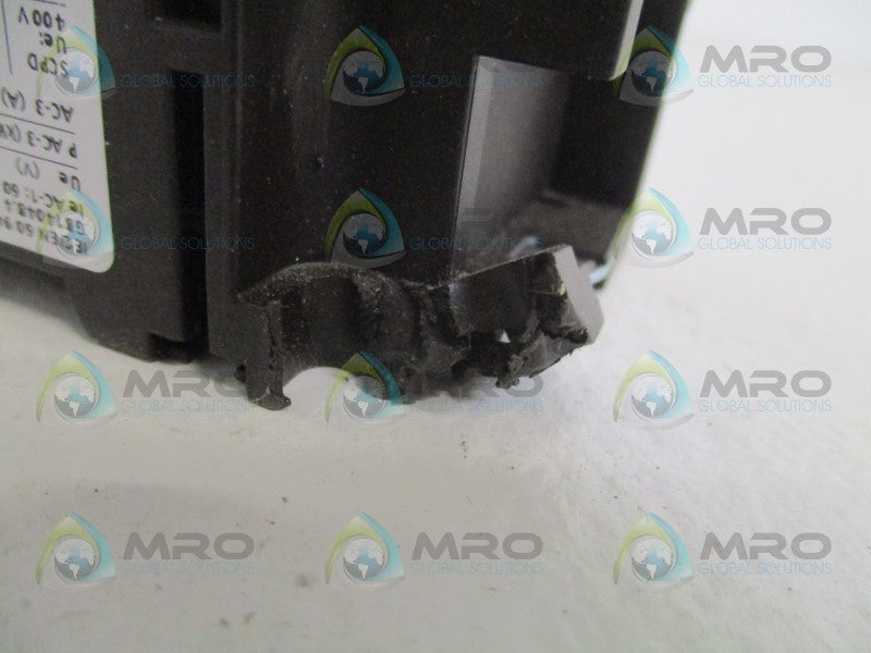 SIEMENS 3RT1035-1AM20 CONTACTOR 208V (AS PICTURED)  NSNP