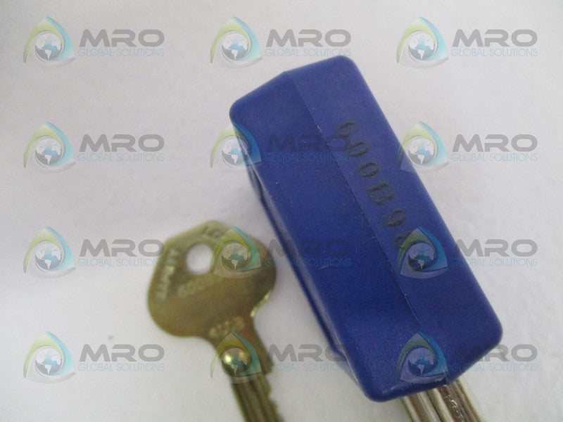 MASTER LOCK 410MKBLUZT1 600B980 PADLOCK NSMP