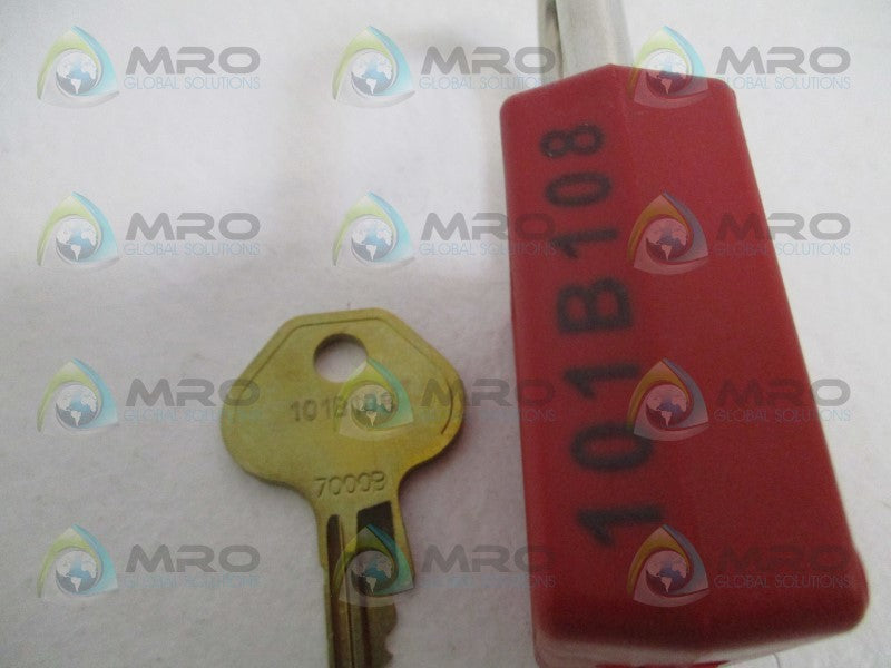 MASTER LOCK 410MKW7000REDLZ1 101B108 PADLOCK NSMP