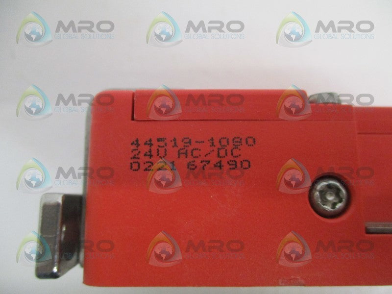 STI TL8012 44519-1080 SAFETY INTERLOCK SWITCH  UNMP