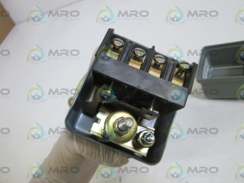 SQUARE D ENCLOSURE 9016-GVG1 UNMP