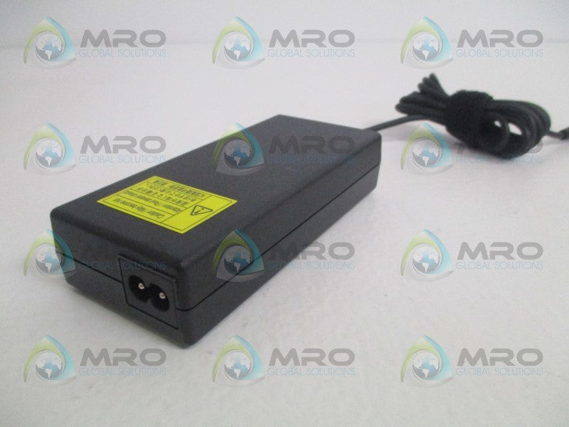 TOSHIBA PA2521U-3ACA AC/DC ADAPTOR NSNP