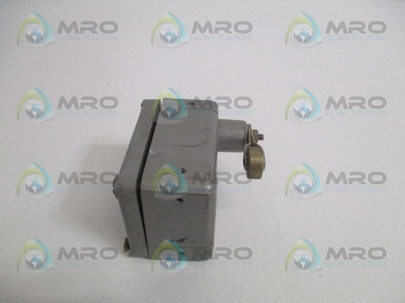 MICROSWITCH OP-AR SPLASH PROOF SWITCH (GREY) UNMP