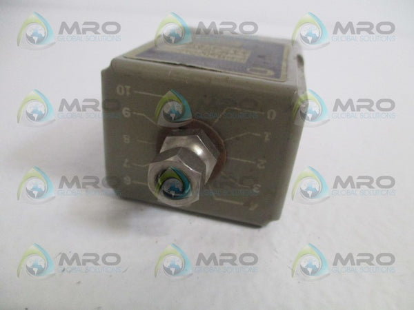 SYRACUSE ELECTRONICS TNR00303 TIMER RELAY 5SEC (AS PICTURED) UNMP